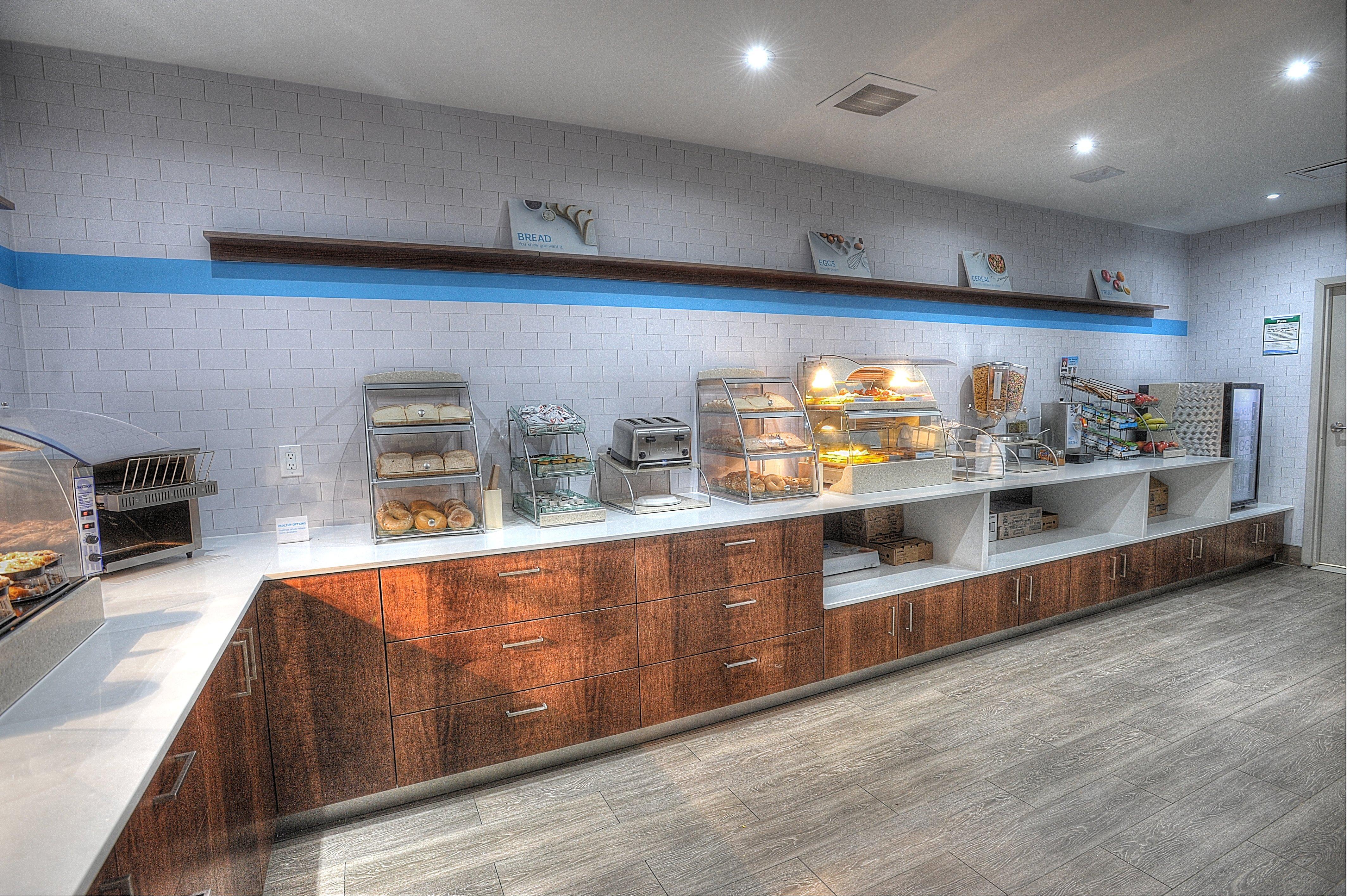 Holiday Inn Express & Suites Toronto Airport West By Ihg Mississauga Eksteriør bilde