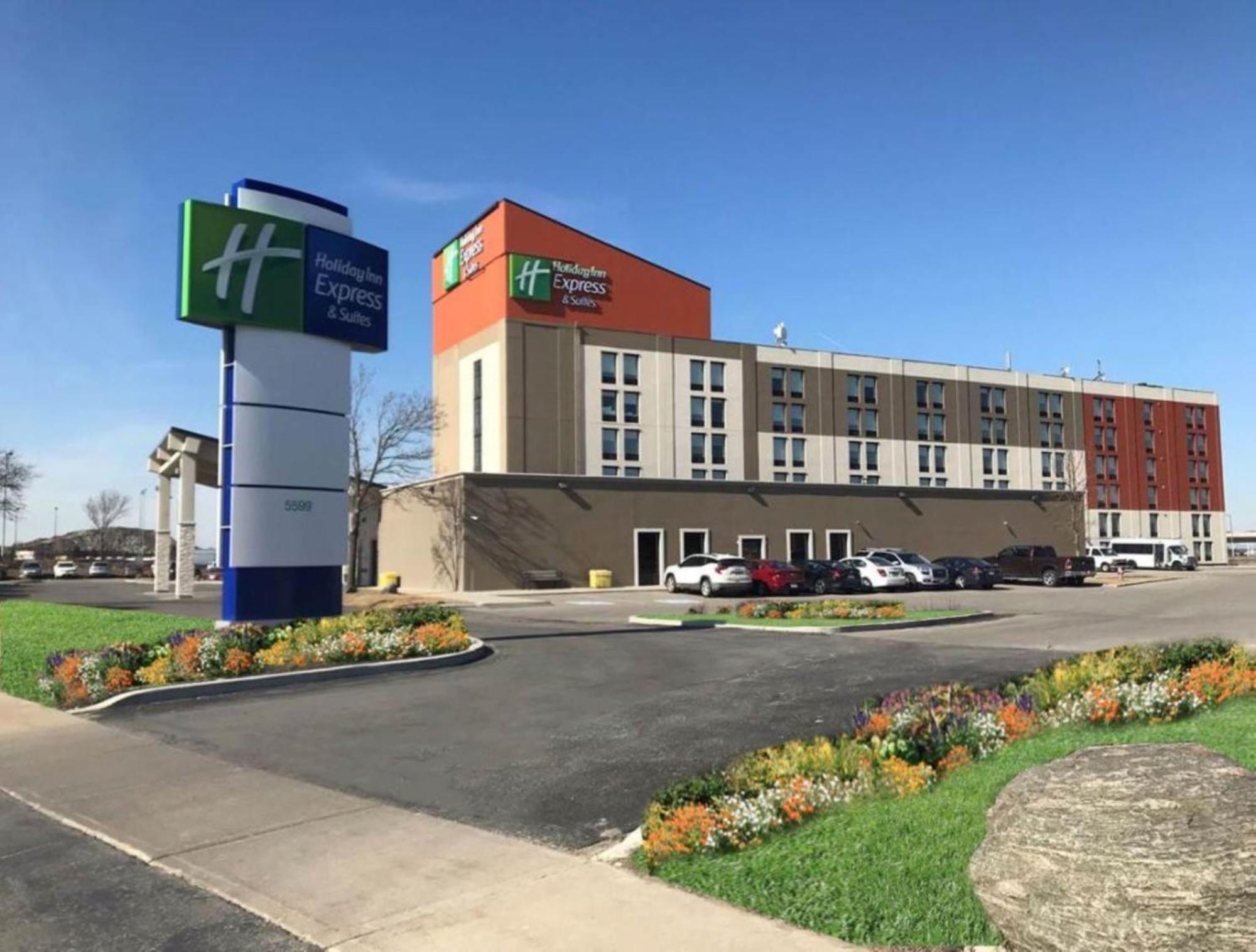 Holiday Inn Express & Suites Toronto Airport West By Ihg Mississauga Eksteriør bilde