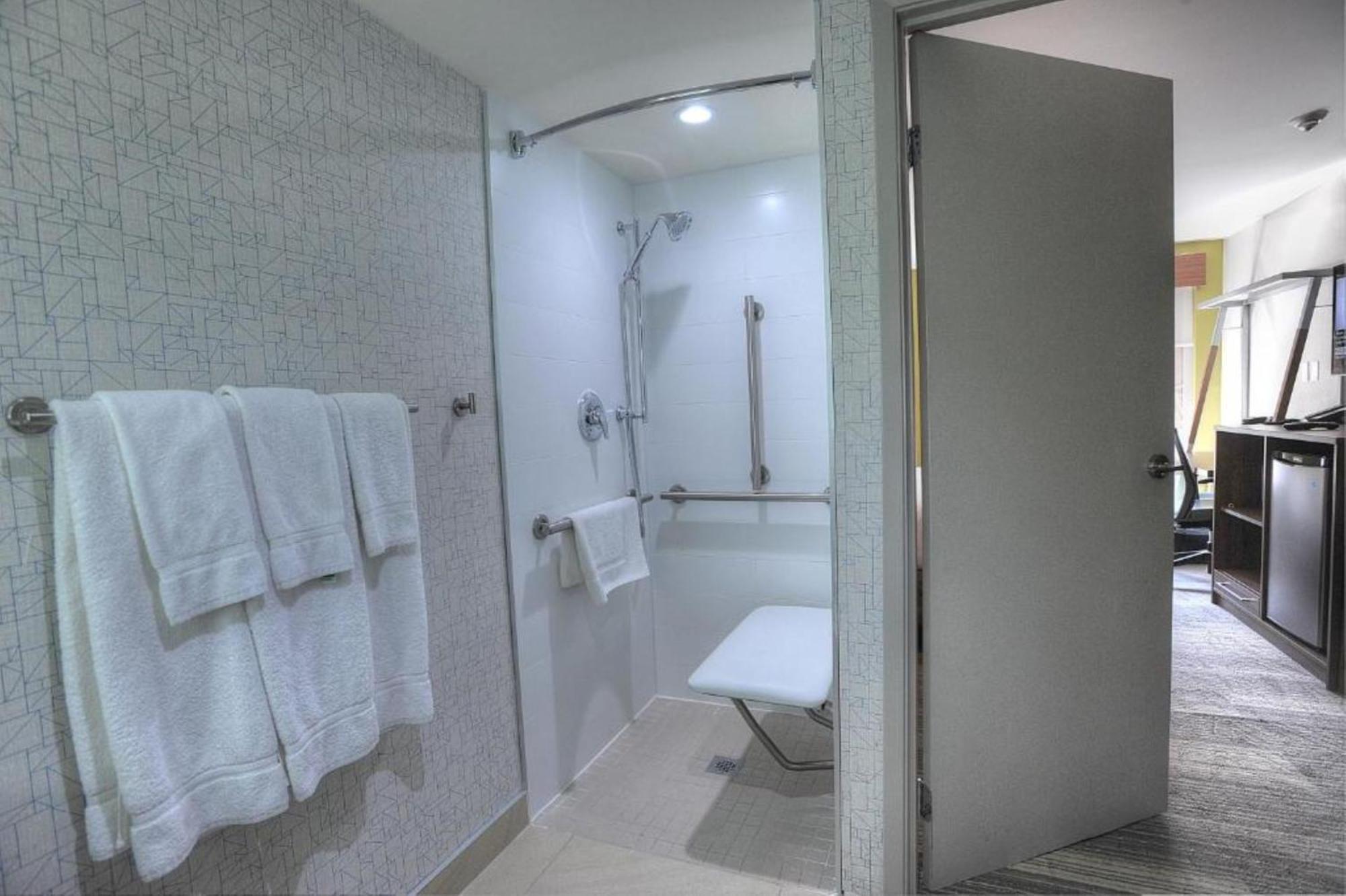 Holiday Inn Express & Suites Toronto Airport West By Ihg Mississauga Eksteriør bilde