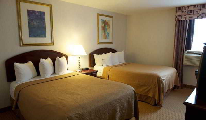 Holiday Inn Express & Suites Toronto Airport West By Ihg Mississauga Eksteriør bilde